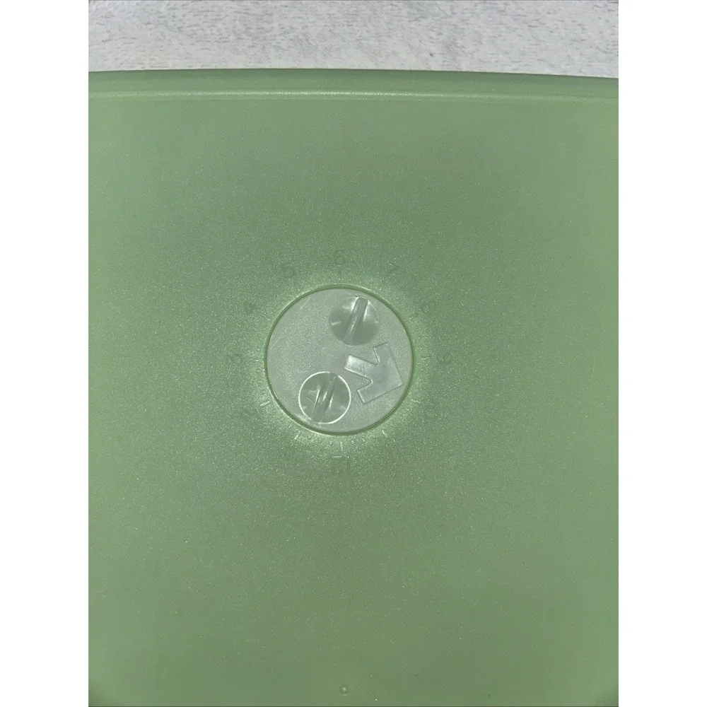Vintage Green Tupperware Freeze Smart Container W/ Date Dial Rectangle 4451C -2‎